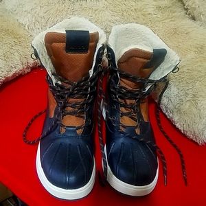 Women boot size 8 Aldo boots